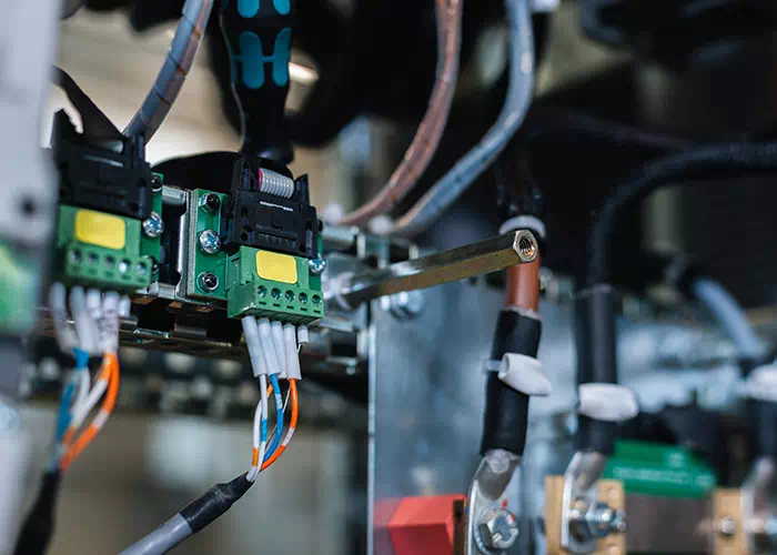 Impianto elettrico industriale realizzato da Elettrotecnica Finoli 